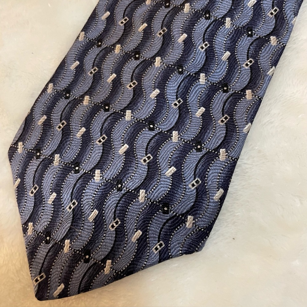 Bellini Milan 100% Silk Gray Patterned Necktie